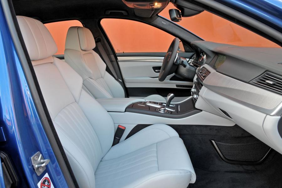  BMW M5 2011 года  (фото 50 из 344)